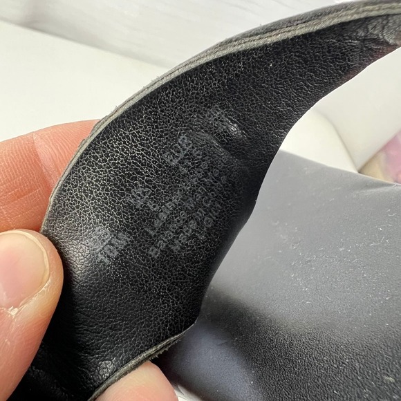 Franco Sarto Strappy Sandals Womens 10M Black‎ Leather Flat Heel Buckle Vacation - Picture 13 of 16